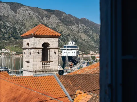 Prodaja, dvosoban stan, 74m², Stari Grad Kotor, Kotor - image 11