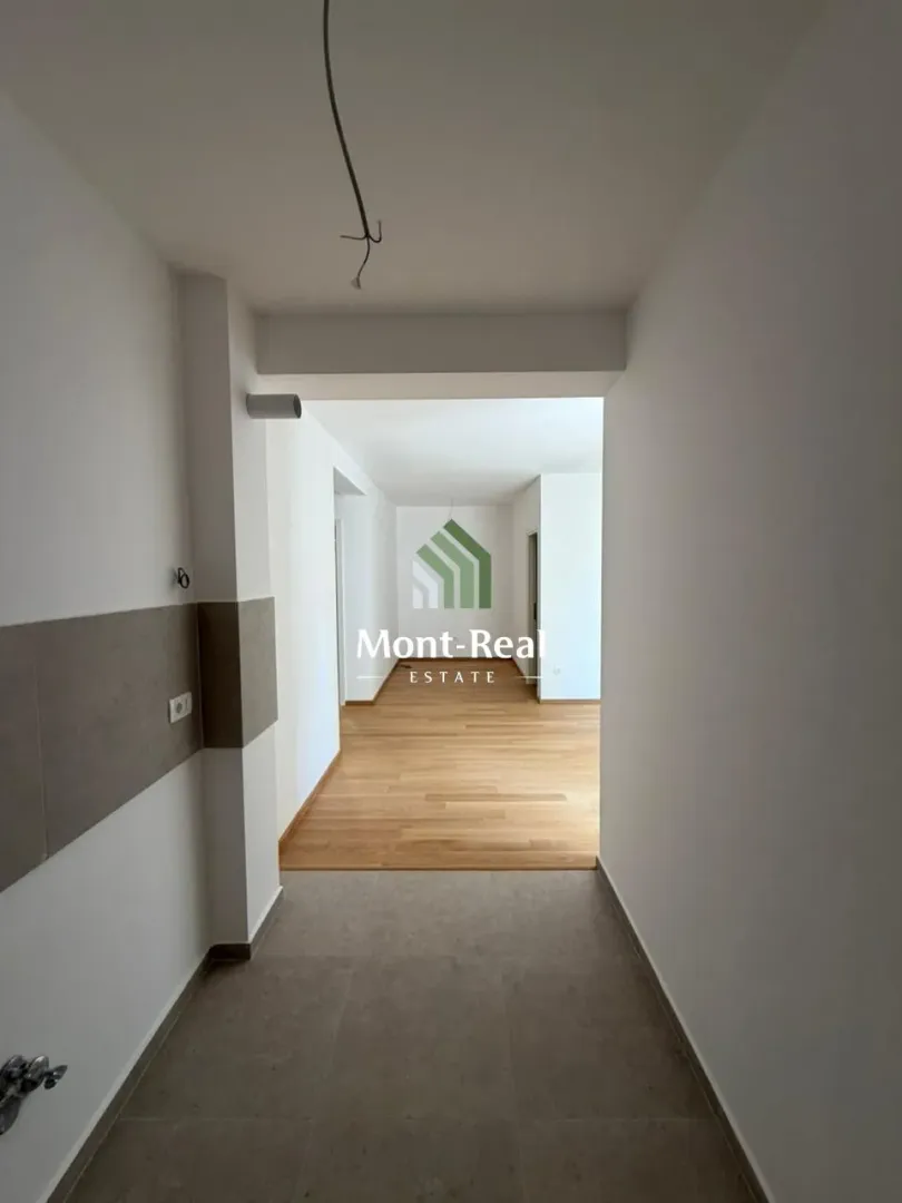 Prodaja, dvosoban stan, 65m², Centar, Budva