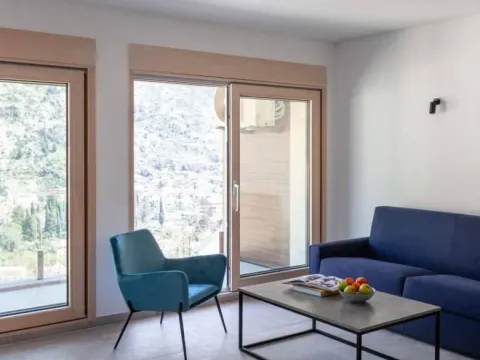 Prodaja, dvosoban stan, 73m², Centar, Kotor - image 6