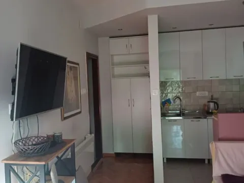 Izdavanje, stan, 42m², Dubovica, Budva - image 10