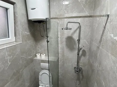 Izdavanje, poslovni prostor, 25m², Babin Do, Budva - image 9