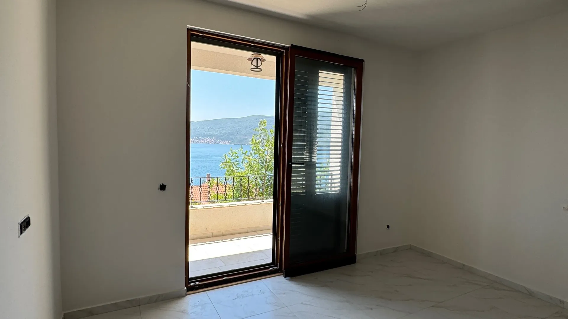 Prodaja, trosoban stan, 109m², Bijela, Herceg Novi
