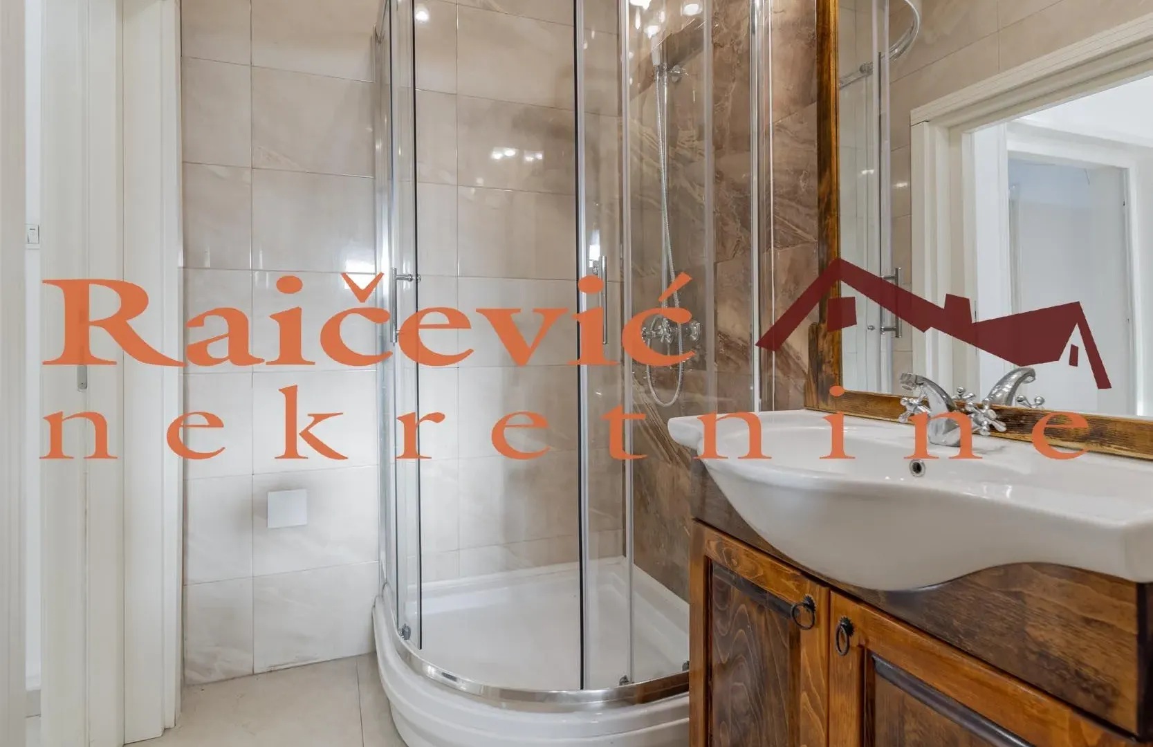 Rent, three bedroom apartment, 102m², Cvetni Trg, Vračar Sve Podlokacije