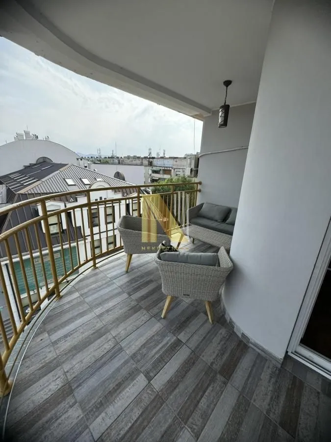 Prodaja, dvosoban stan, 60m², Adamovićevo Naselje, Novi Sad Sve Podlokacije