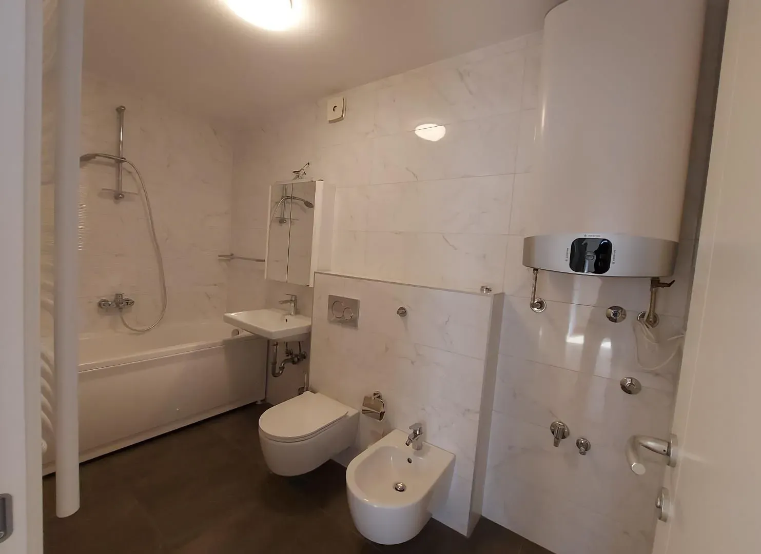 Rent, apartment, 84m², Kalenić Pijaca, Vračar Sve Podlokacije