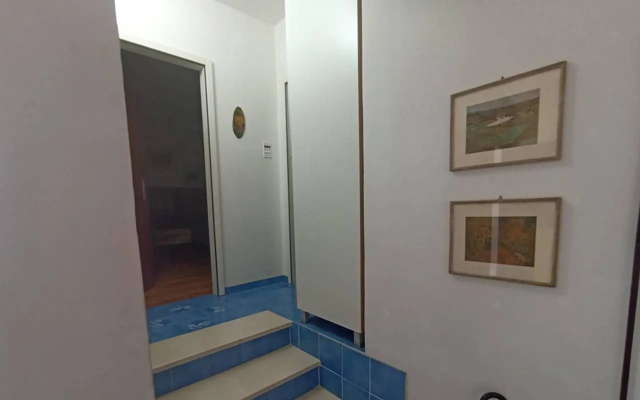 Izdavanje, kuća, 100m², Dobra Voda, Budva