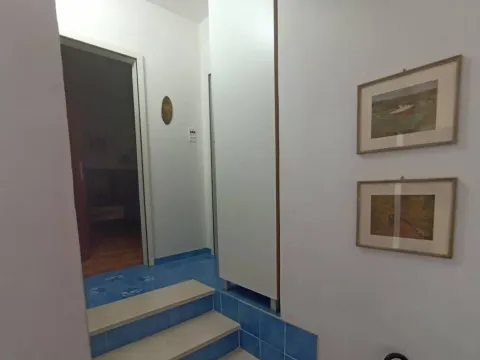 Izdavanje, kuća, 100m², Dobra Voda, Budva - image 11