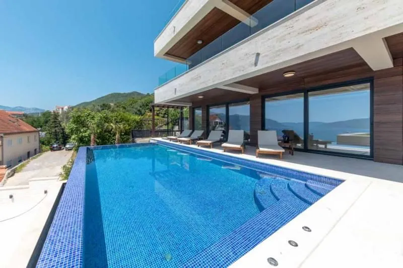 Prodaja, kuća, 452m², Marići, Tivat
