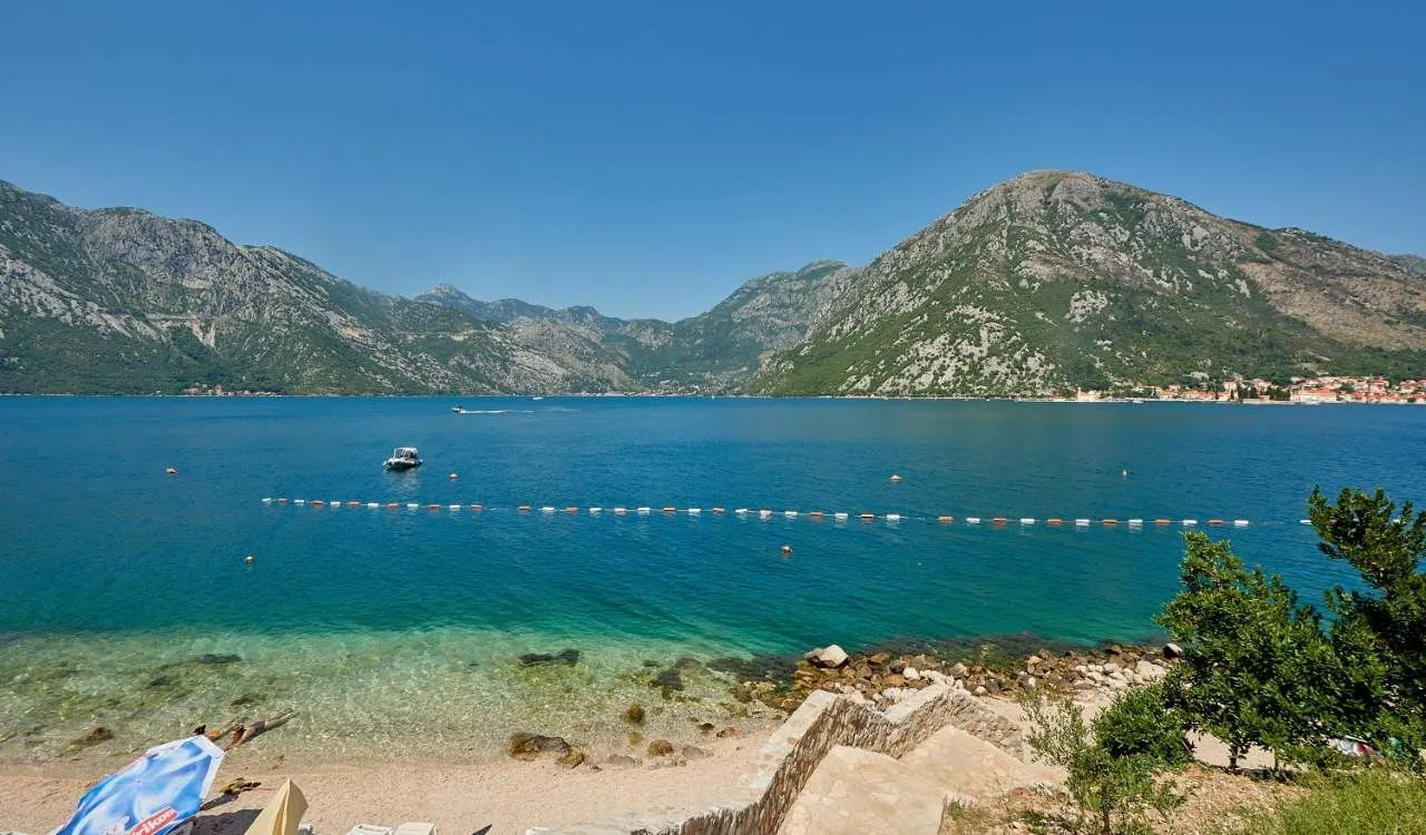 Sale, house, 235m², Kostanjica, Kotor