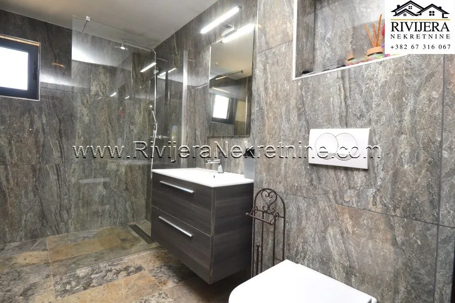 Sale, house, 385m², Kubasi, Kotor
