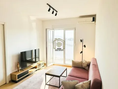 Prodaja, jednosoban stan, 44m², City Kvart, Podgorica - image 1