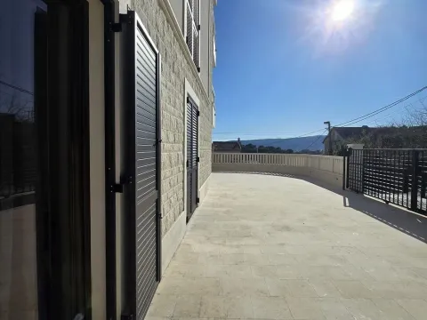 Sale, one bedroom apartment, 22m², Tivat, Crna Gora - image 16