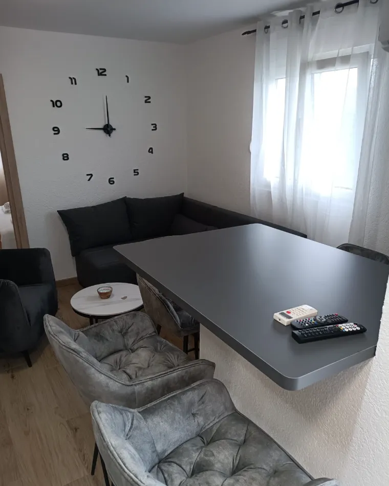Rent, two bedroom apartment, 52m², Solila, Tivat