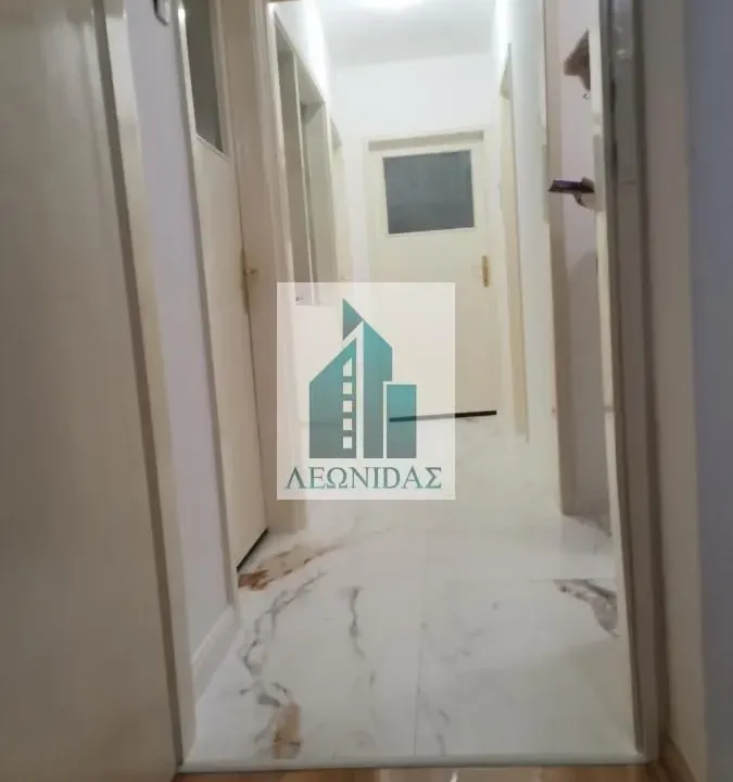 Prodaja, četvorosoban stan, 83m², Centar, Niš