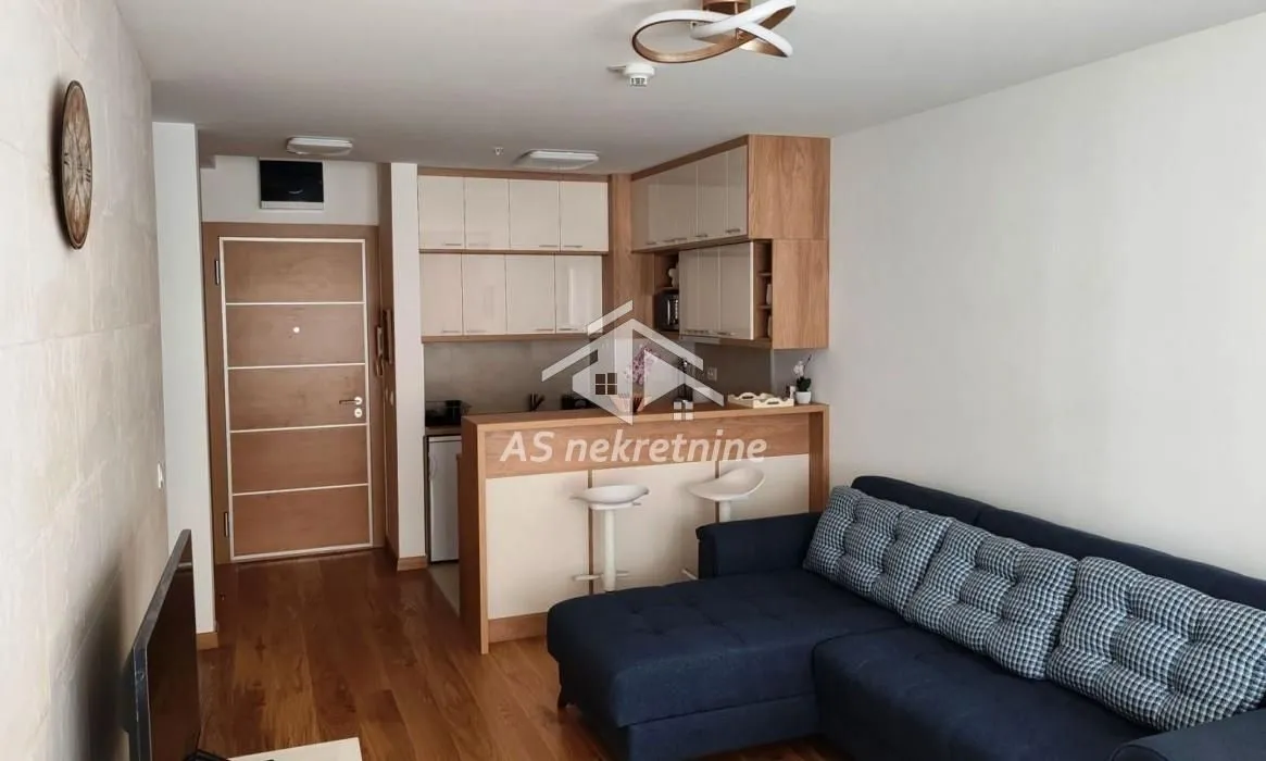 Rent, two bedroom apartment, 50m², Voždovac Sve Podlokacije, Beograd