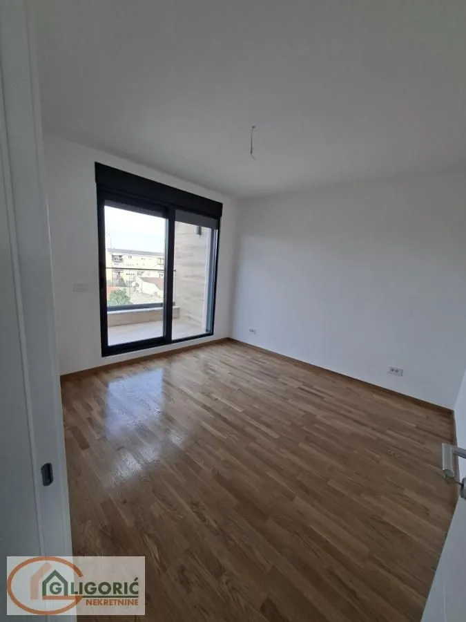 Prodaja, trosoban stan, 78m², Pančevo, Srbija