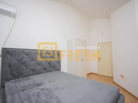 Izdavanje, kuća, 330m², Zeta, Podgorica - image 33