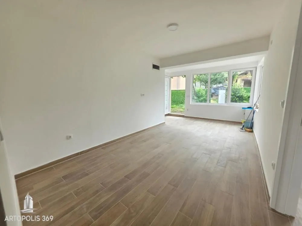Sale, three bedroom apartment, 52m², Bogoslovija, Palilula Sve Podlokacije