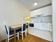 Izdavanje, dvosoban stan, 65m², Stari Aerodrom, Podgorica - image 4