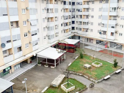 Izdavanje, dvosoban stan, 65m², Stari Aerodrom, Podgorica - image 5