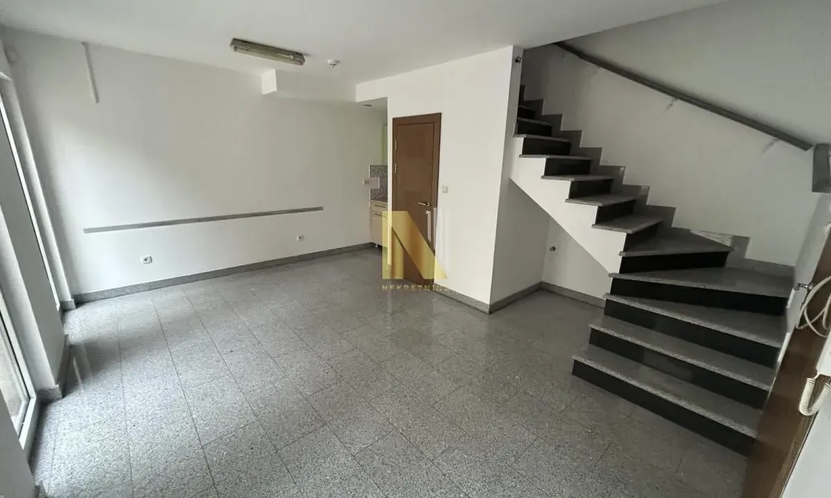 Rent, office space, 50m², Centar, Novi Sad