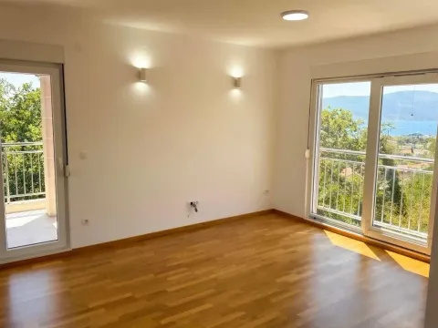 Sale, apartment, 72m², Tivat, Crna Gora - image 1