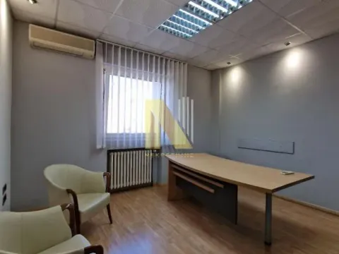 Izdavanje, poslovni prostor, 120m², Centar, Novi Sad - image 14