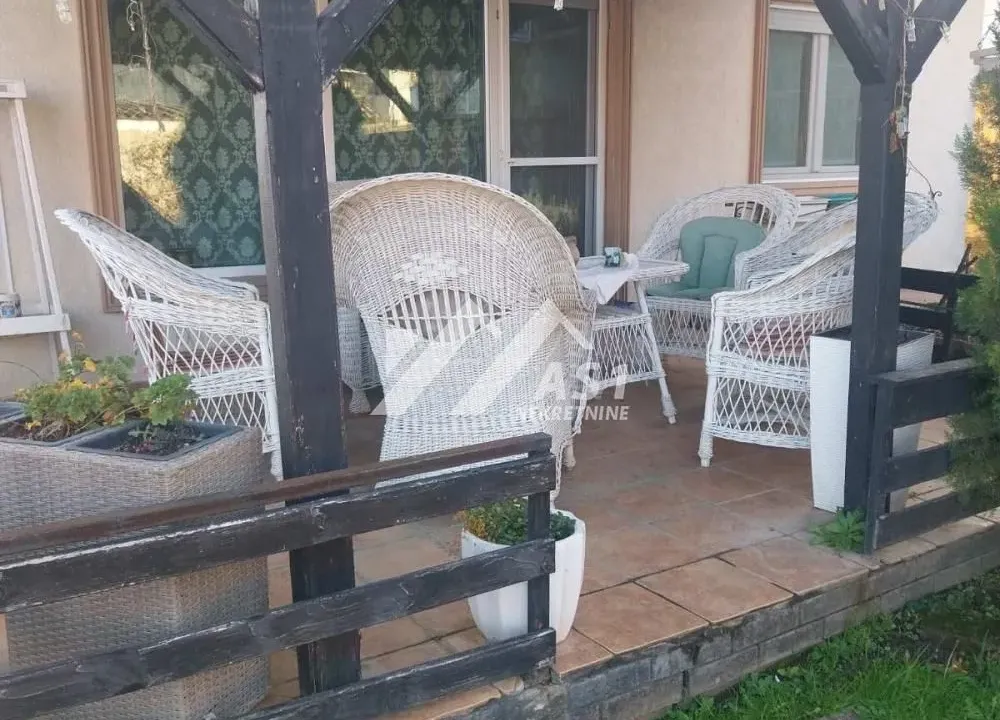 Izdavanje, kuća, 180m², Čerević, Beočin