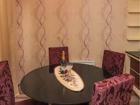 Sale, two bedroom apartment, 84m², Bečići, Budva - image 2