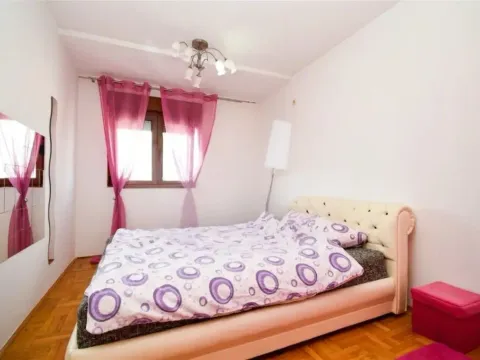 Izdavanje, jednosoban stan, 45m², Stari Aerodrom, Podgorica - image 5