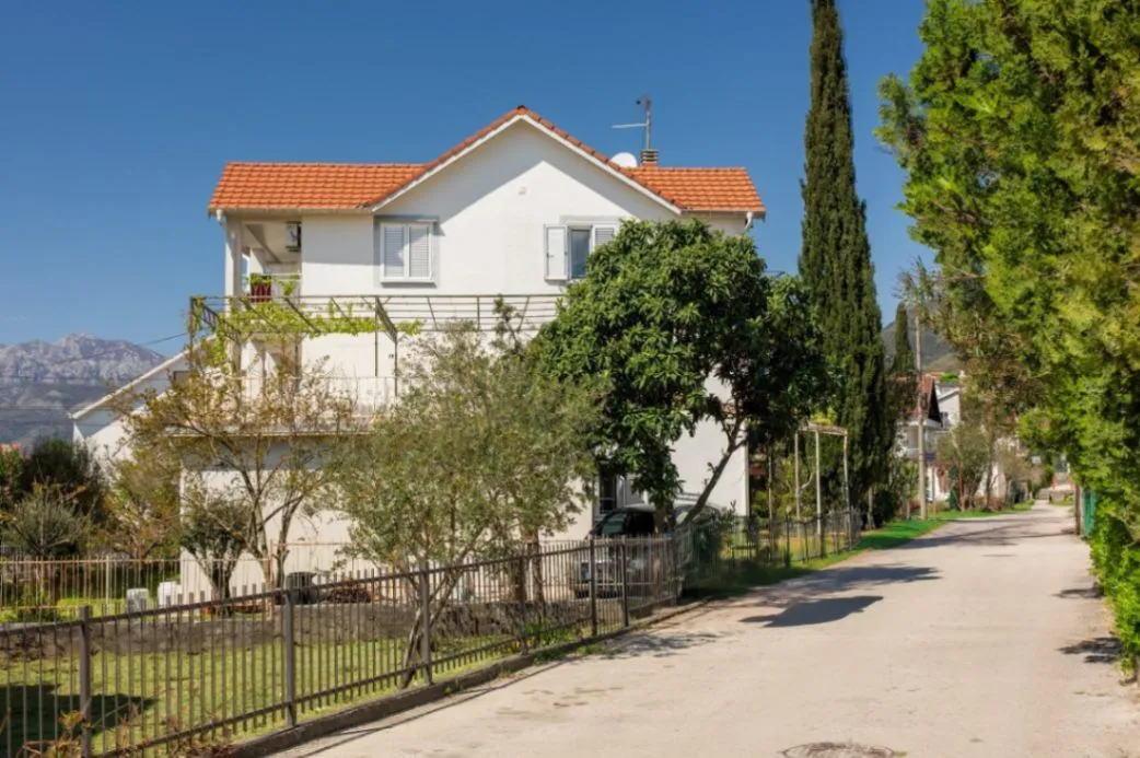 Prodaja, kuća, 370m², Kalimanj, Tivat