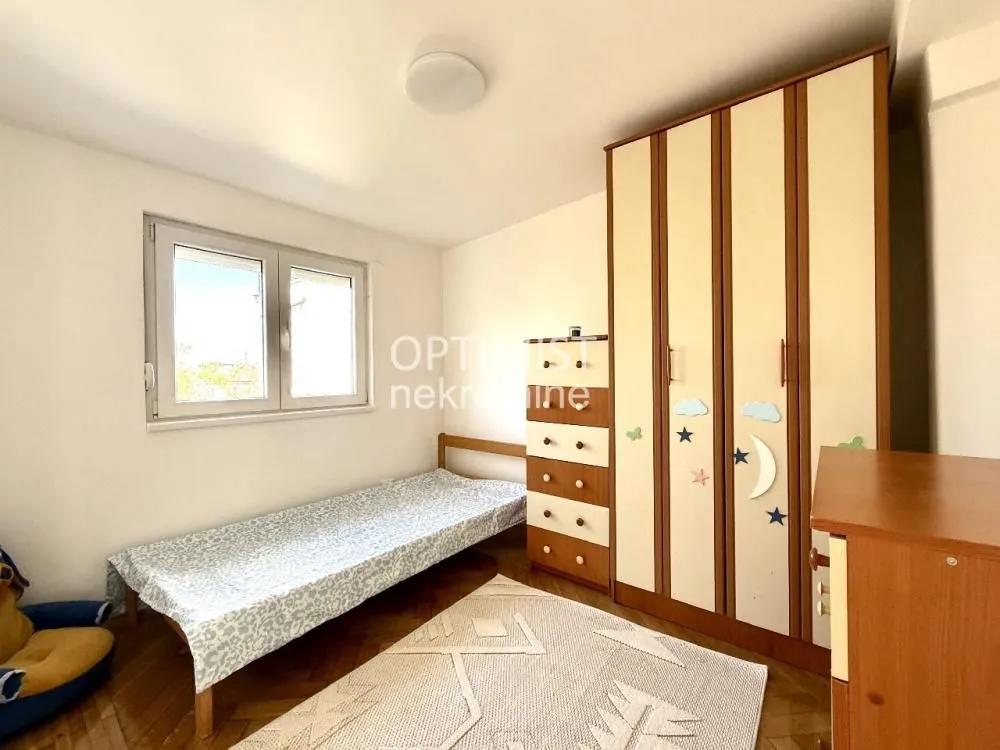 Rent, three bedroom apartment, 76m², Botanička Bašta, Palilula Sve Podlokacije