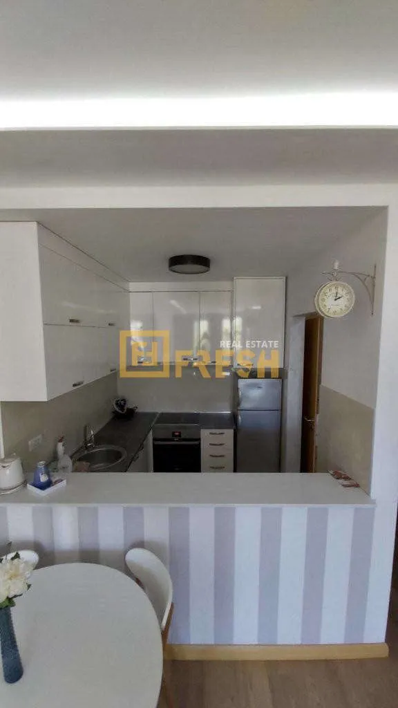 Rent, one bedroom apartment, 56m², Centar, Budva