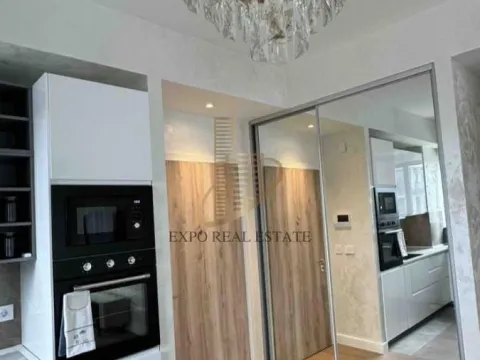 Izdavanje, trosoban stan, 83m², Savski Venac, Beograd - image 13