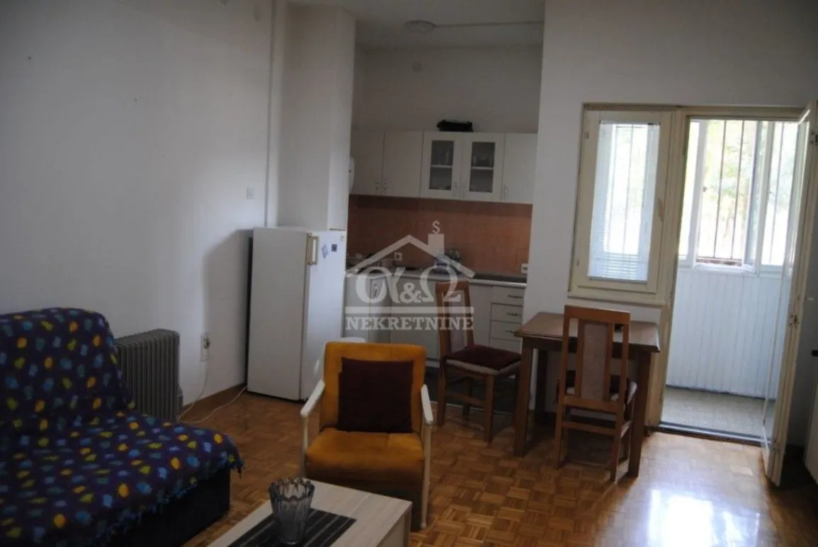 Sale, studio apartment, 28m², Vašarište, Kragujevac