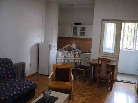 Sale, studio apartment, 28m², Vašarište, Kragujevac
