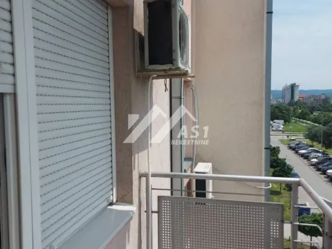 Izdavanje, dvosoban stan, 50m², Bulevar Evrope, Novi Sad Sve Podlokacije - image 5