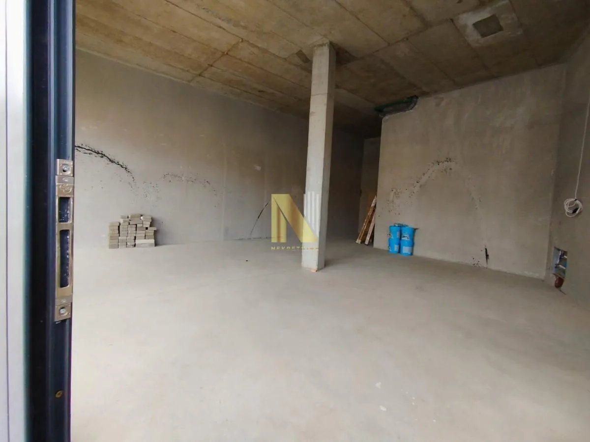 Izdavanje, poslovni prostor, 130m², Telep, Novi Sad Sve Podlokacije