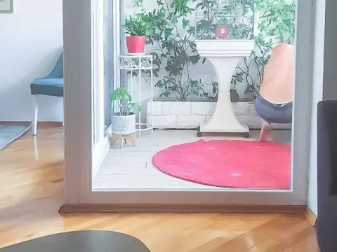 Izdavanje, trosoban stan, 100m², Blok 5, Podgorica - image 9