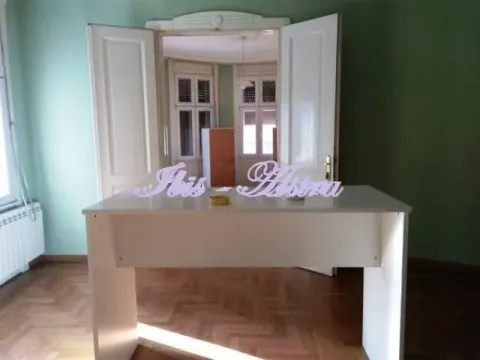 Rent, four bedroom apartment, 130m², Skadarlija, Beograd - image 6