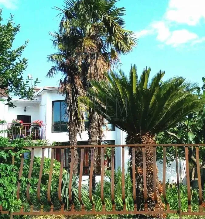 Sale, house, 348m², Stara Varoš, Podgorica