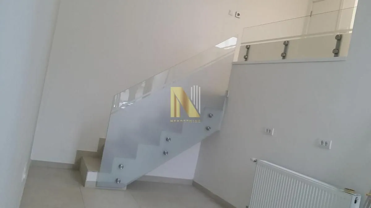 Sale, office space, 24m², Podbara, Novi Sad Sve Podlokacije