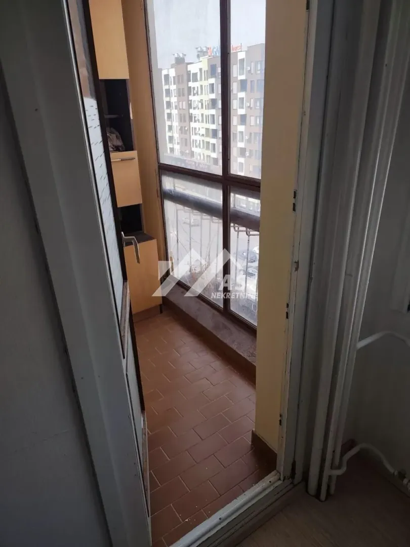 Izdavanje, dvosoban stan, 64m², Liman 4, Novi Sad Sve Podlokacije