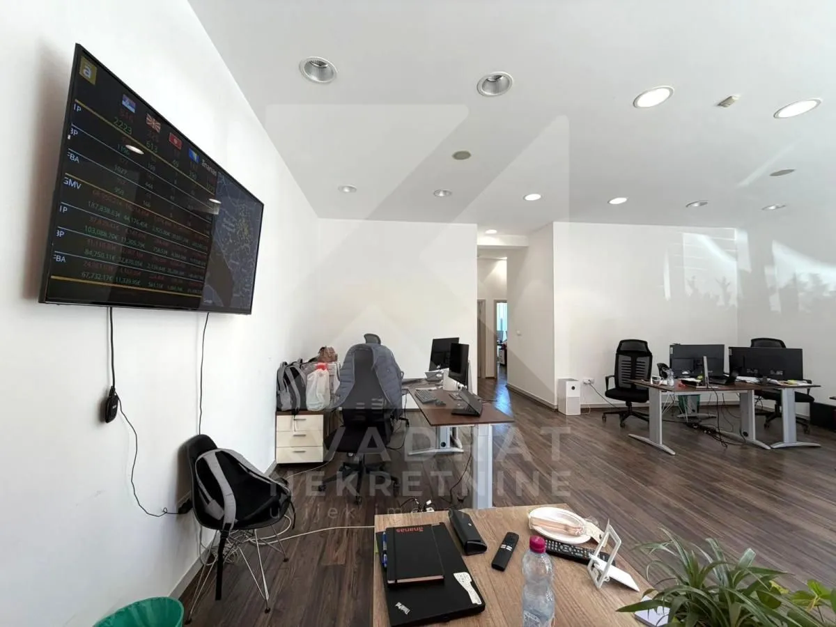 Rent, office space, 103m², City Kvart, Podgorica
