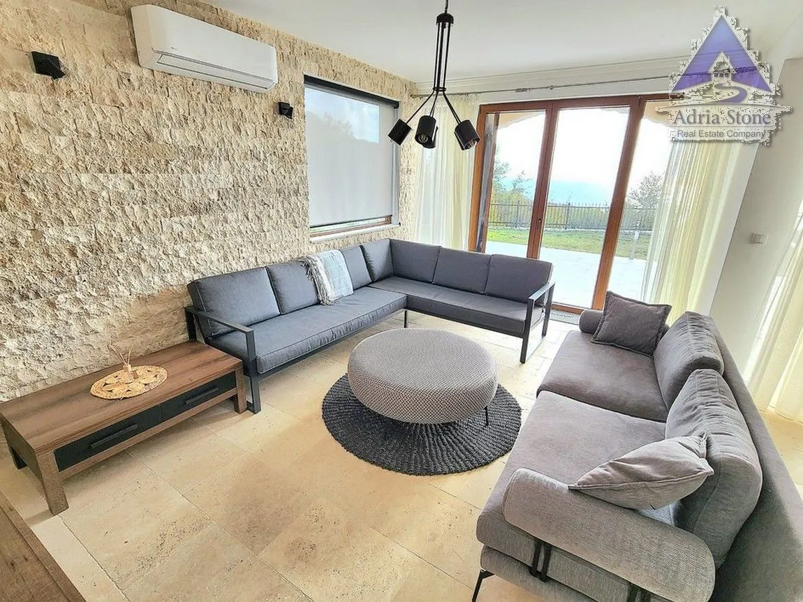 Sale, house, 201m², Kuljače, Budva