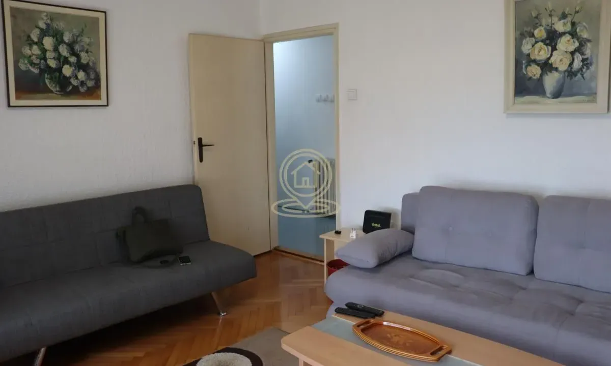 Rent, two bedroom apartment, 48m², Kragujevac, Srbija