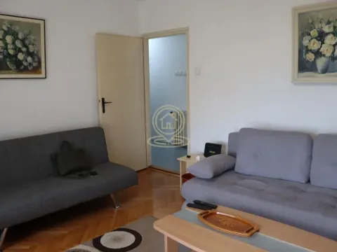 Izdavanje, dvosoban stan, 48m², Kragujevac, Srbija - image 1