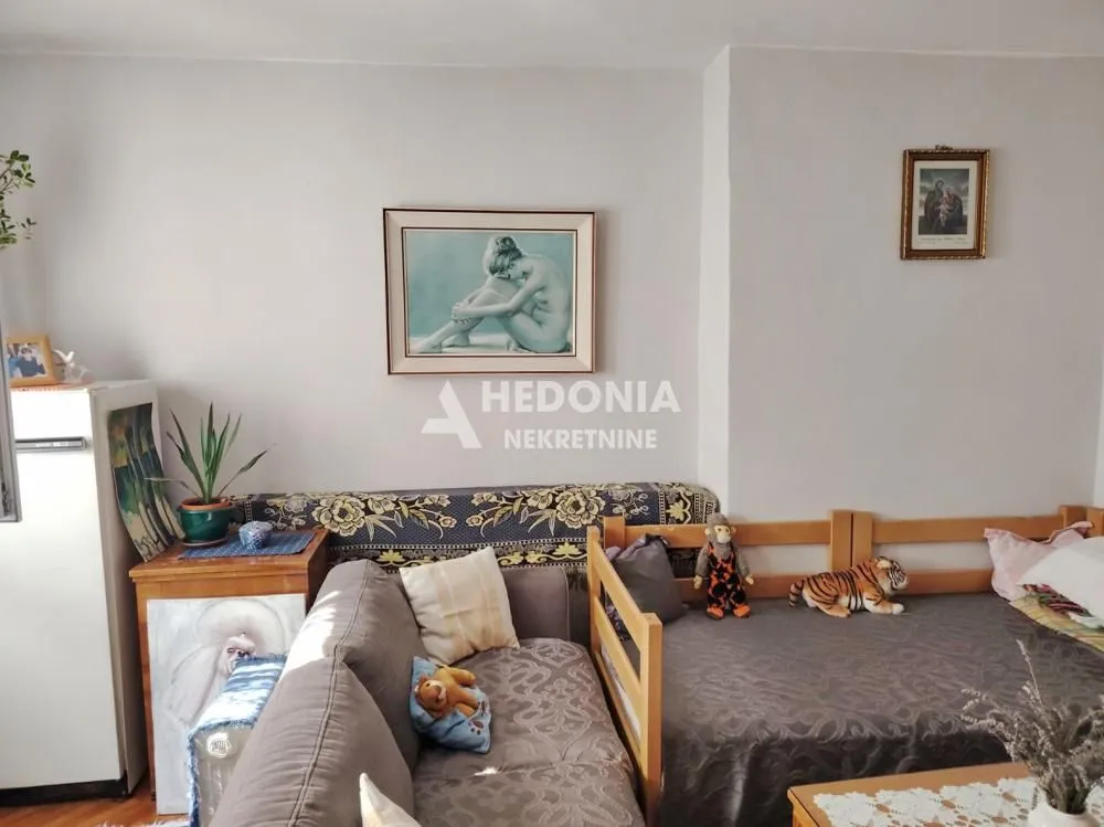 Prodaja, dvosoban stan, 53m², Zemun Kalvarija, Zemun Sve Podlokacije