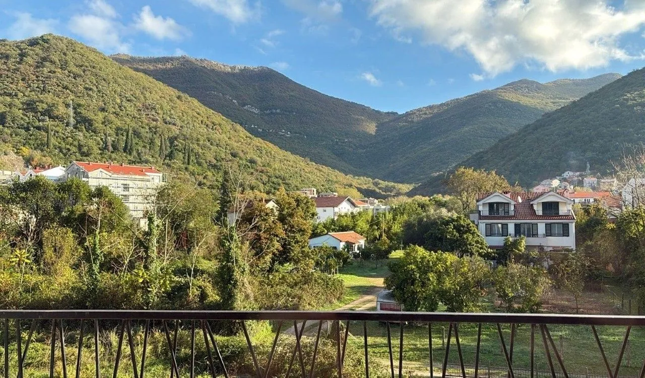Prodaja, jednosoban stan, 42m², Seljanovo, Tivat