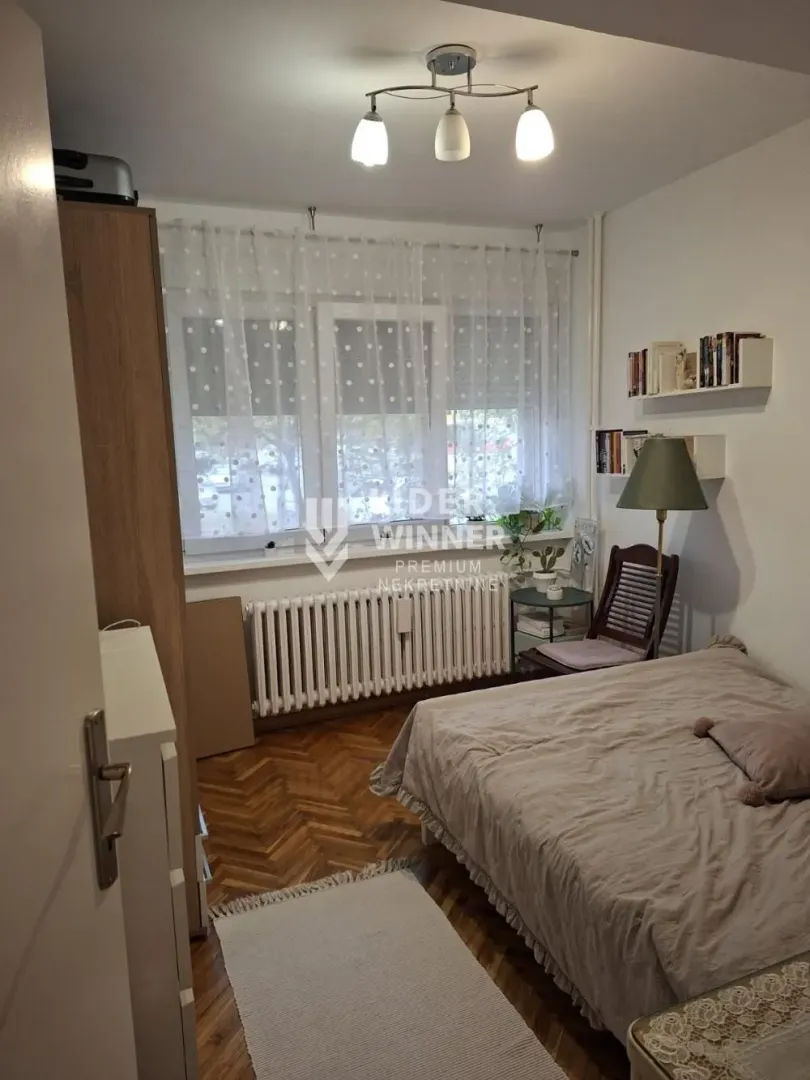 Prodaja, trosoban stan, 68m², Novi Beograd Sve Podlokacije, Beograd
